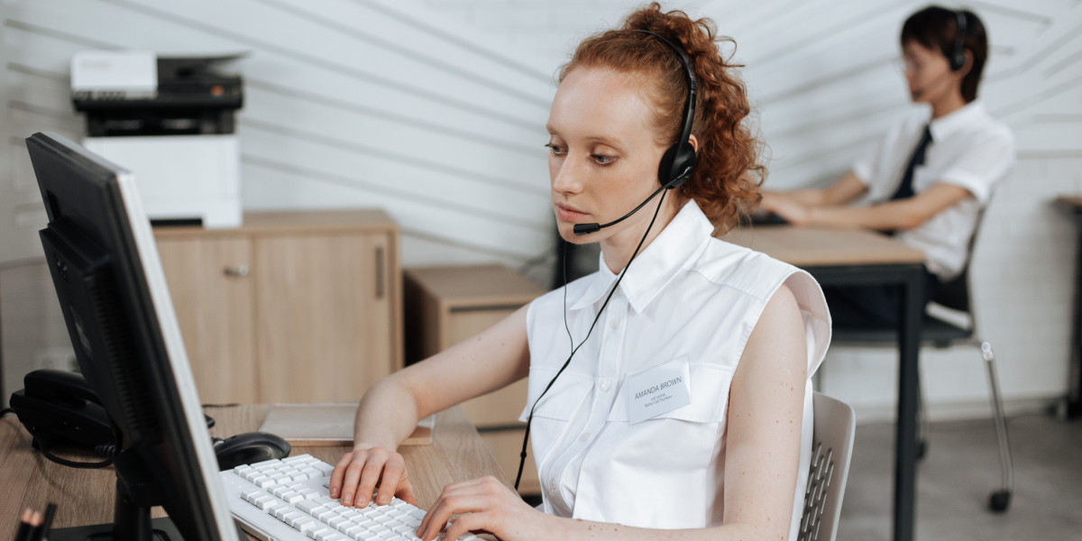 Industry Examples of Successful Upselling and Cross-Selling Call Center Strategies